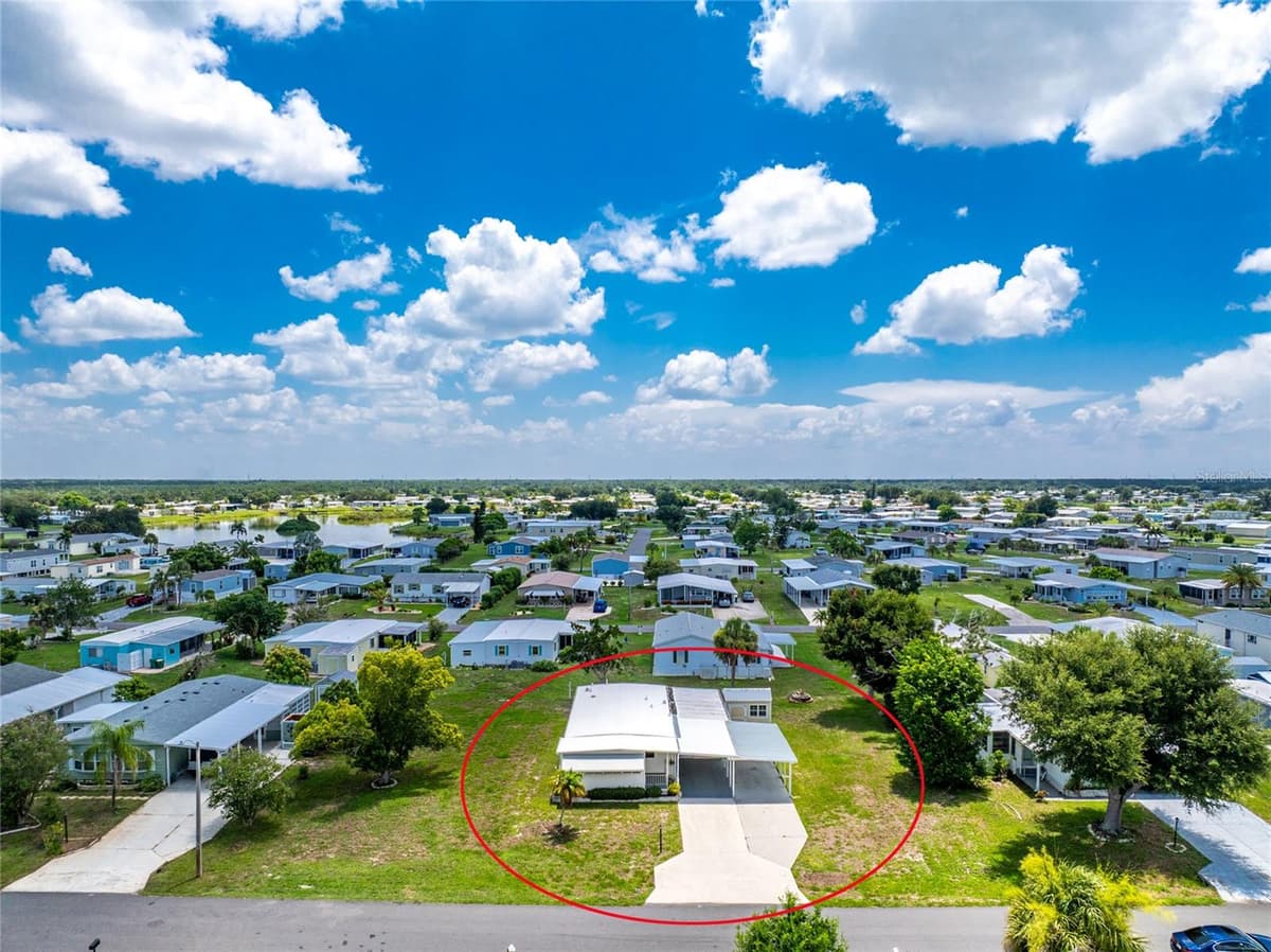 1515 SANDERLING DRIVE — photo 4 of 40