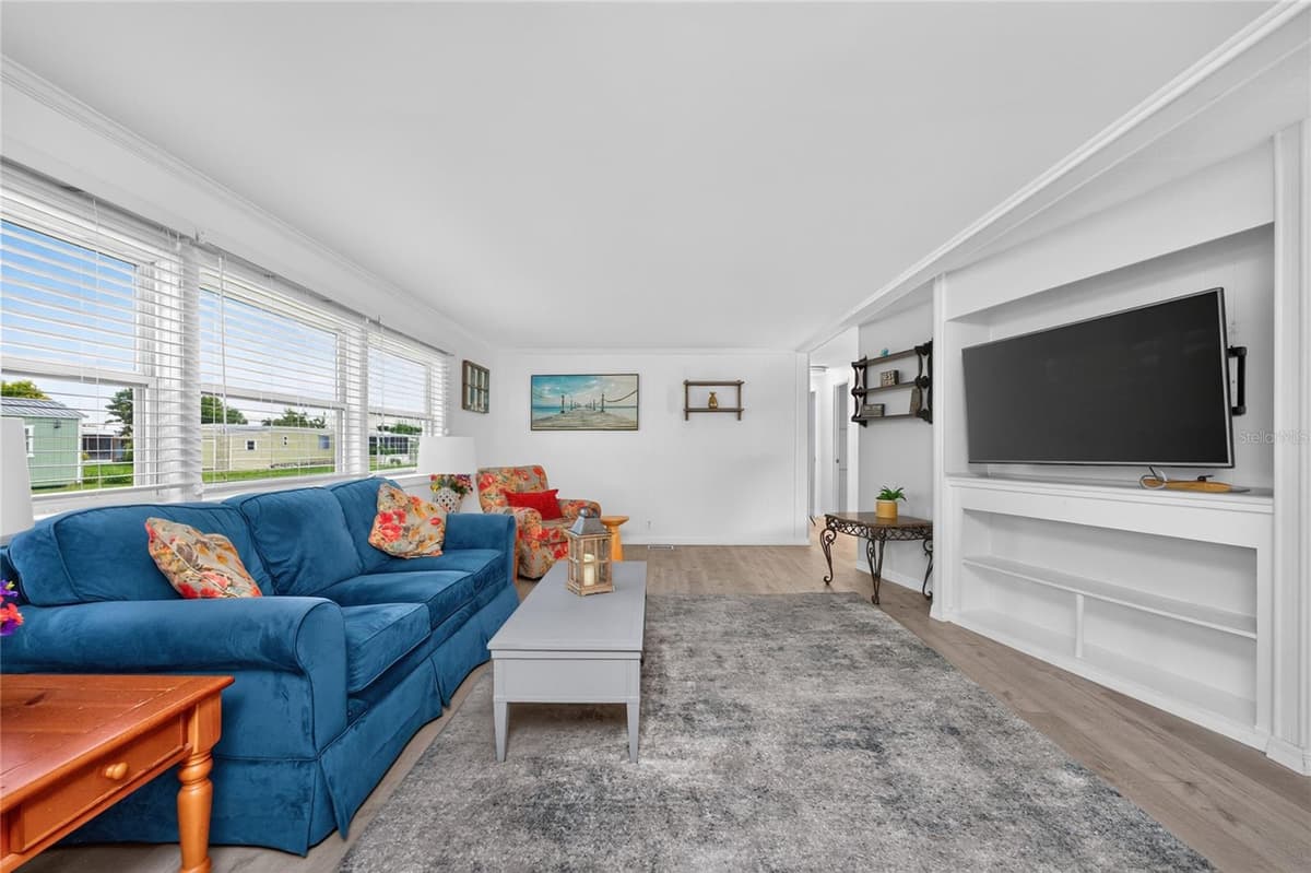 1515 SANDERLING DRIVE — photo 17 of 40