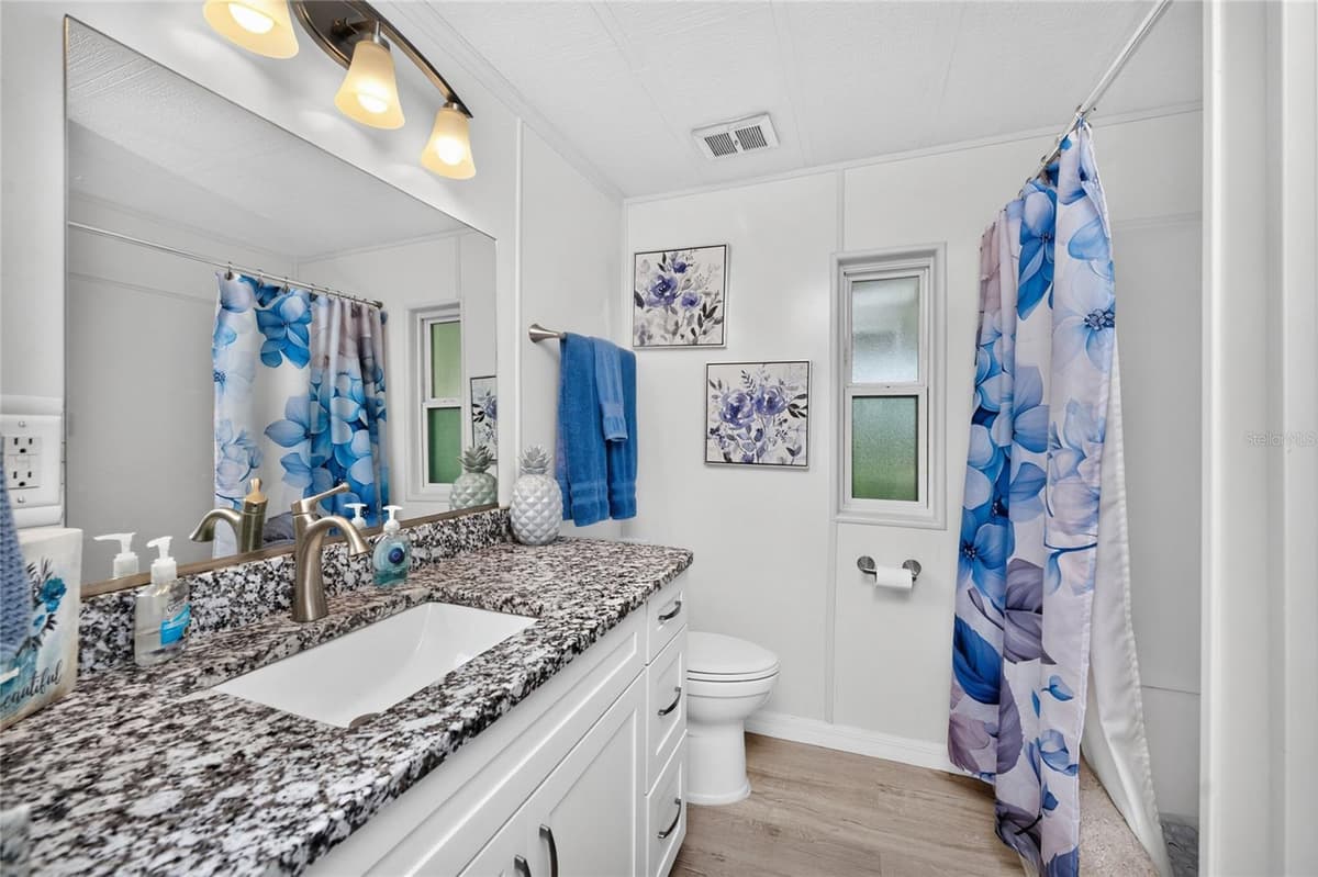 1515 SANDERLING DRIVE — photo 24 of 40
