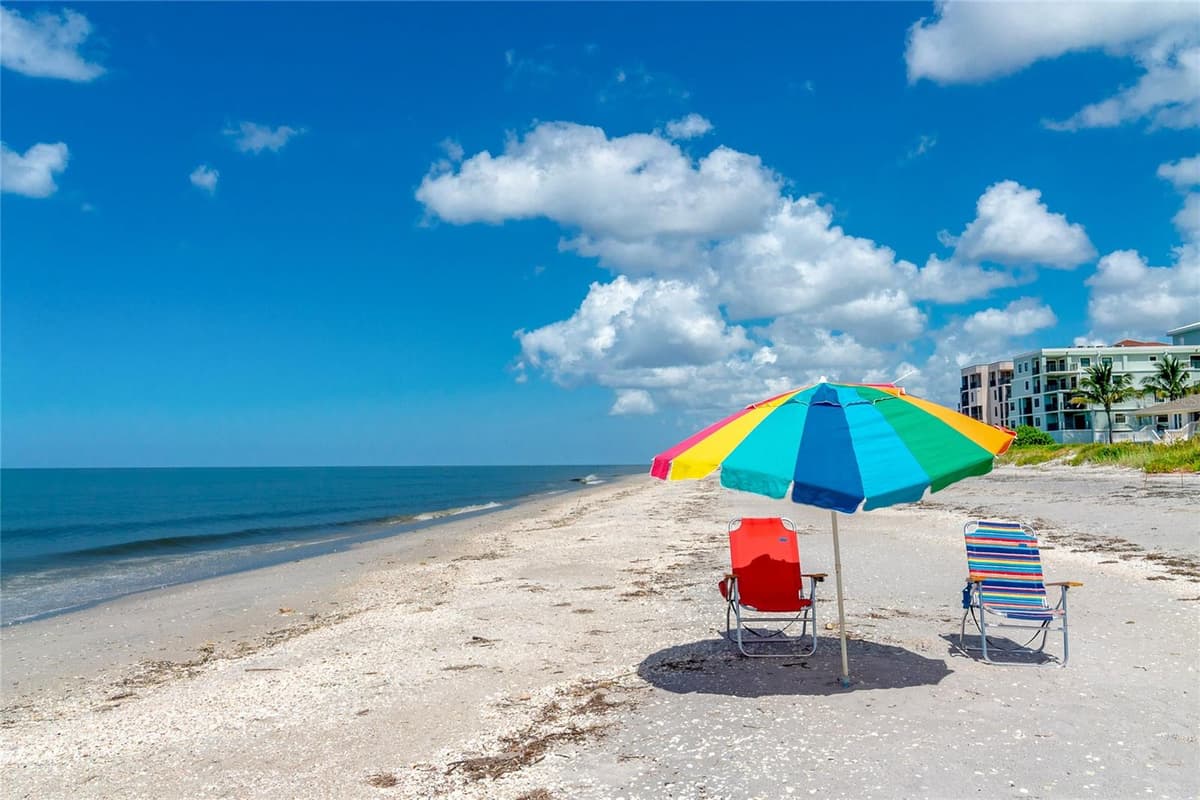 1515 SANDERLING DRIVE — photo 31 of 40
