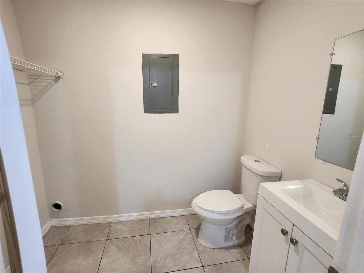 5200 31ST STREET — photo 7 of 16