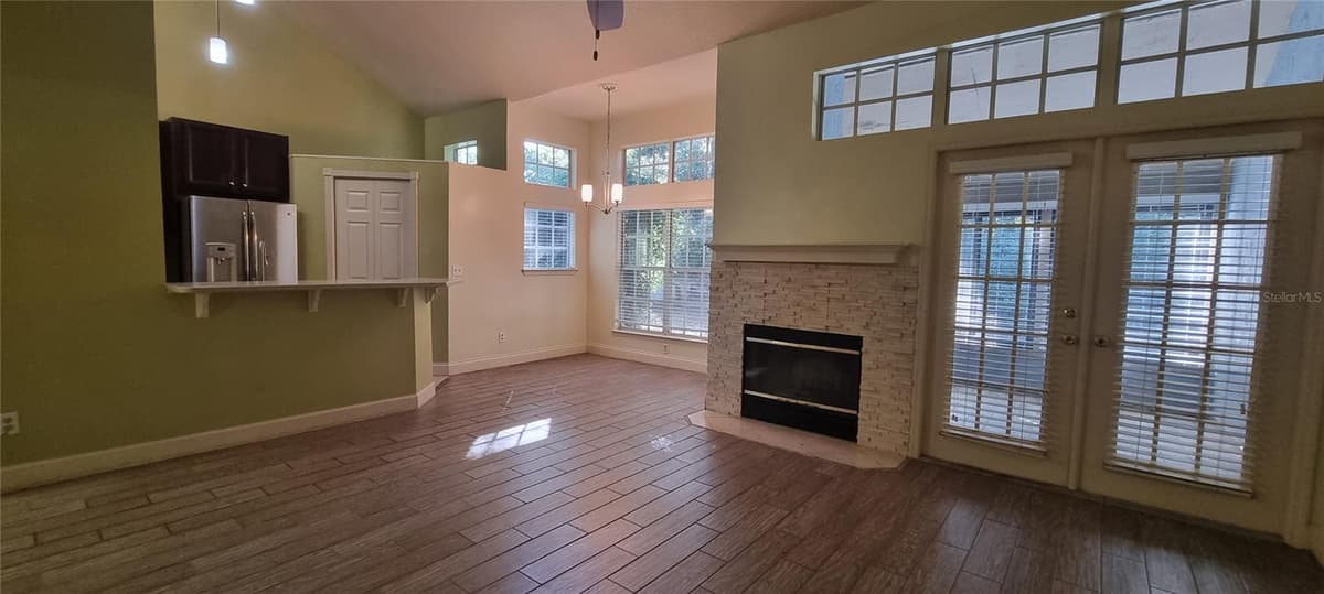 1462 FARRINDON CIRCLE — photo 5 of 15