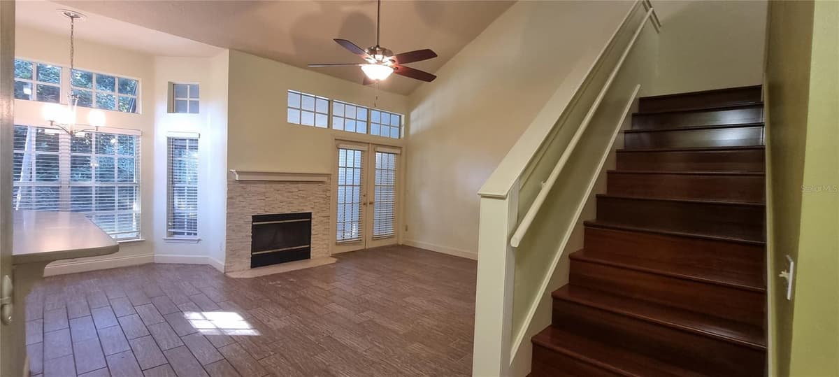 1462 FARRINDON CIRCLE — photo 3 of 15