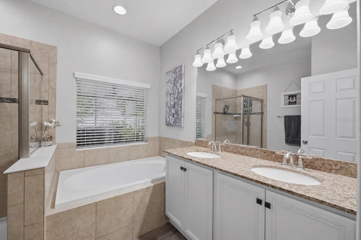 2814 MAPLE BROOK LOOP — photo 18 of 54