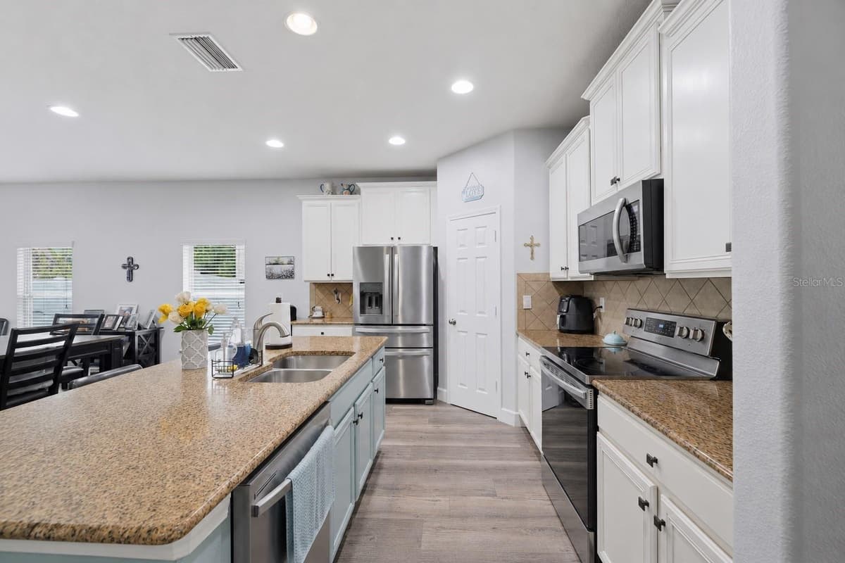 2814 MAPLE BROOK LOOP — photo 8 of 54