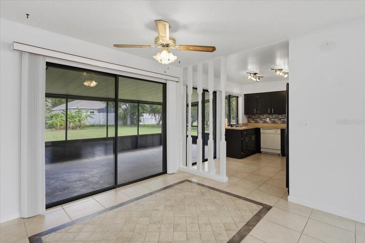 10 FENWICK LANE — photo 13 of 47