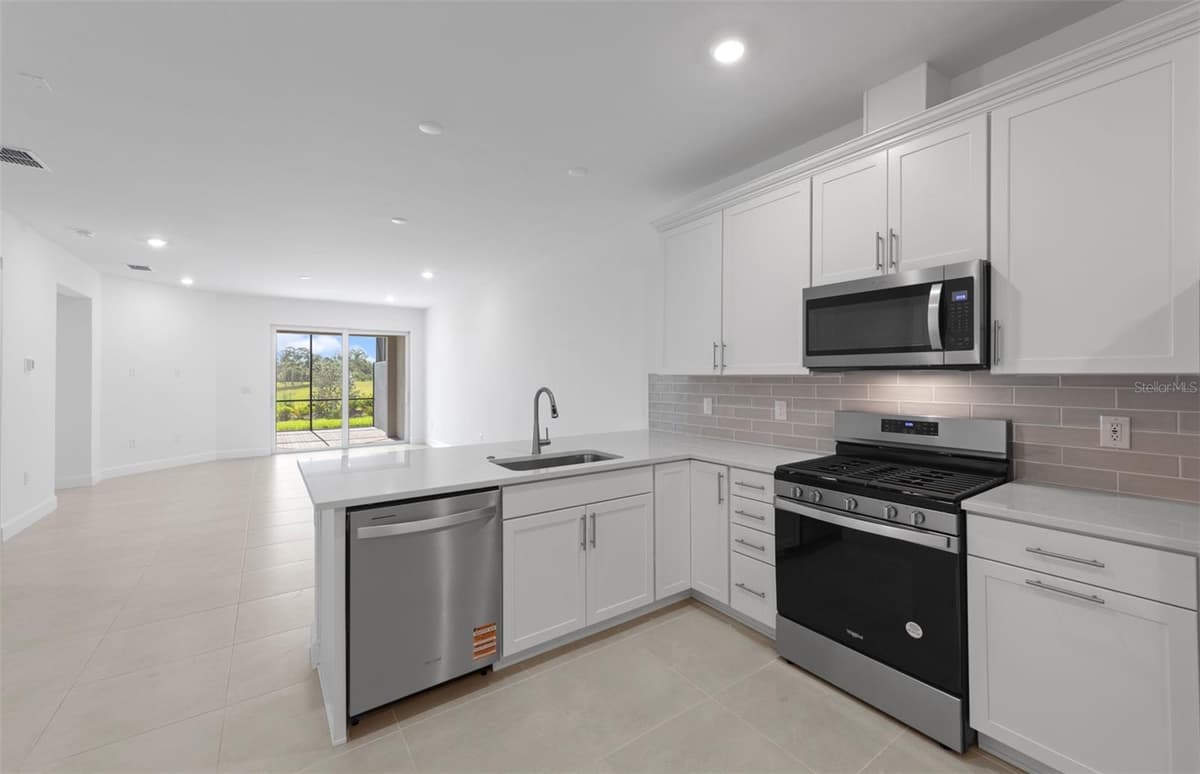 27104 CLAM SHELL COURT — photo 17 of 34