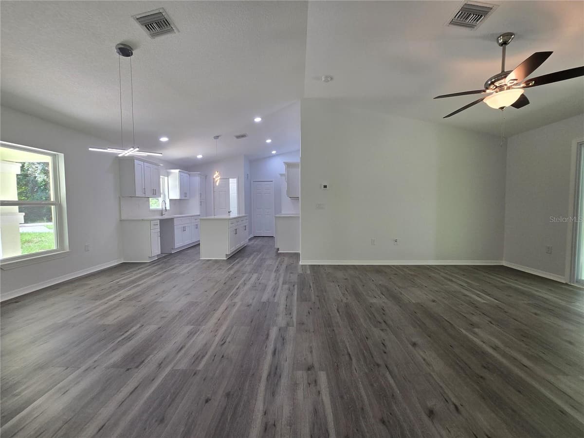 11 SEQUOIA LOOP PLACE — photo 30 of 45