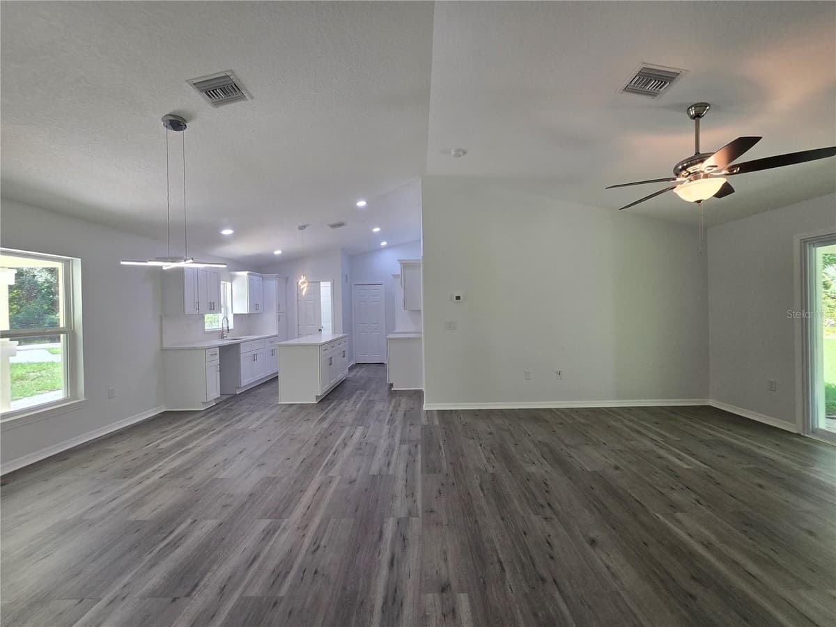 11 SEQUOIA LOOP PLACE — photo 31 of 45