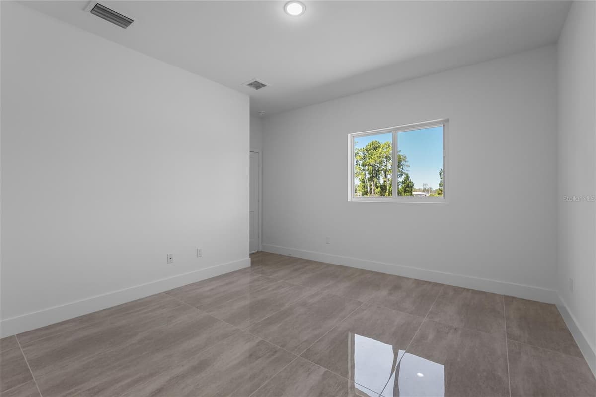 828 GENOA AVENUE — photo 19 of 47