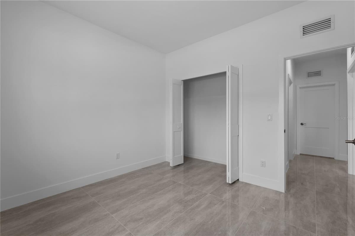 828 GENOA AVENUE — photo 33 of 47