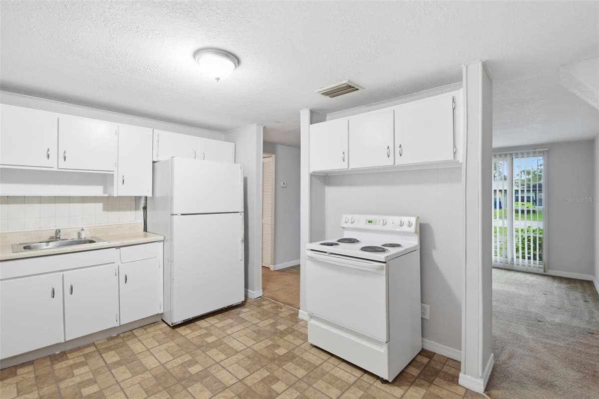3008 43RD STREET — photo 13 of 41
