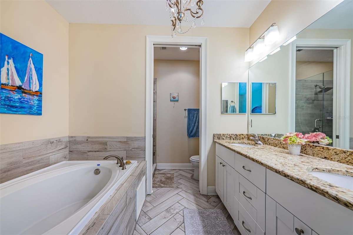 7010 GREVILLA AVENUE — photo 27 of 63