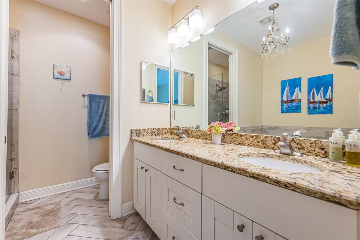 7010 GREVILLA AVENUE — photo 28 of 63