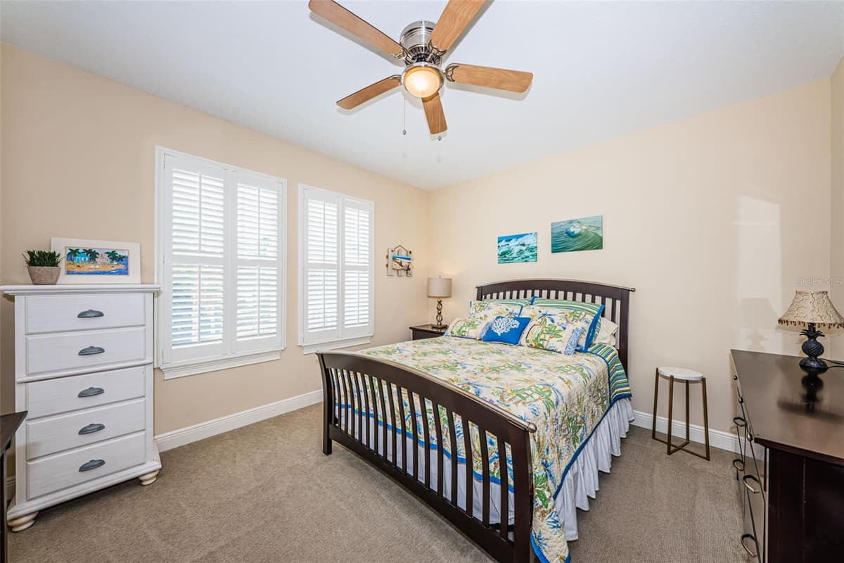 7010 GREVILLA AVENUE — photo 31 of 63