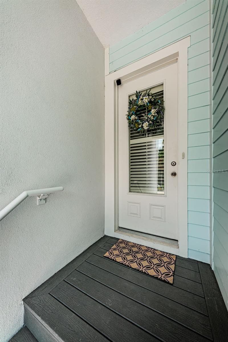 7010 GREVILLA AVENUE — photo 7 of 63