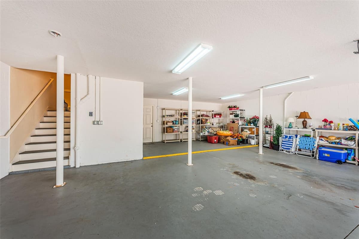 7010 GREVILLA AVENUE — photo 42 of 63