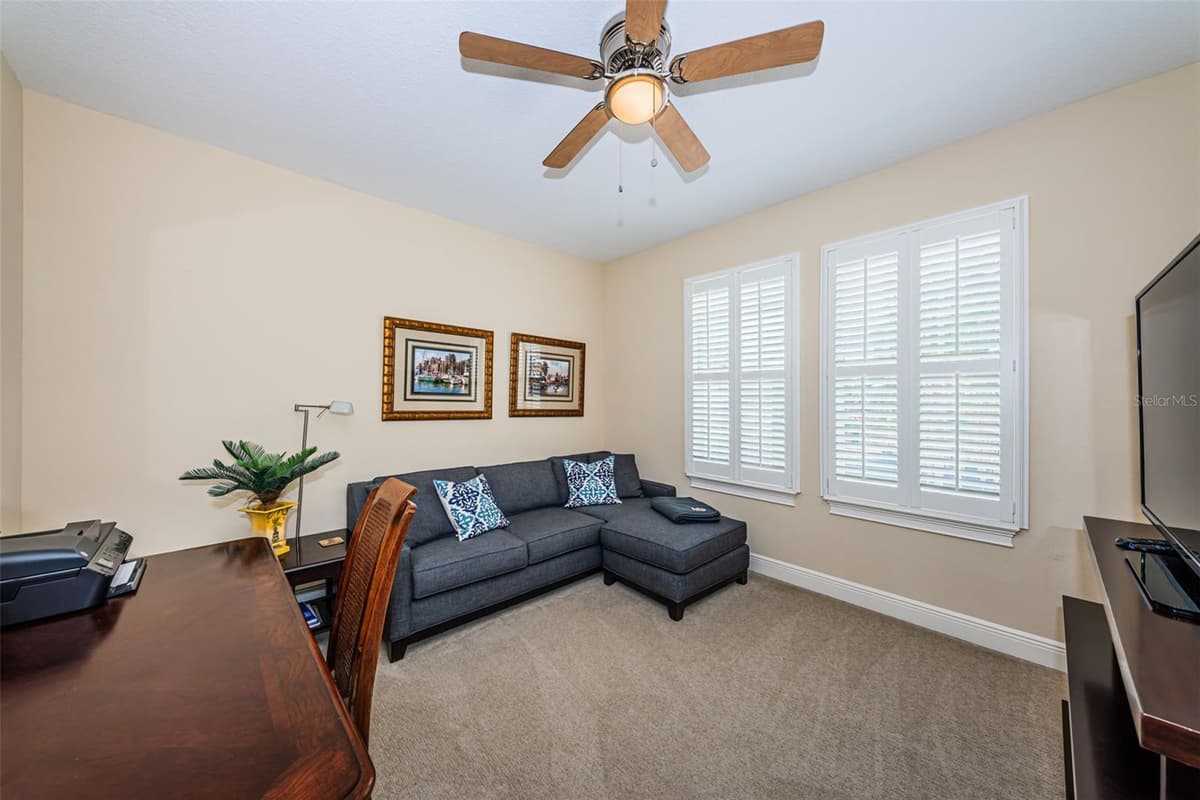 7010 GREVILLA AVENUE — photo 34 of 63