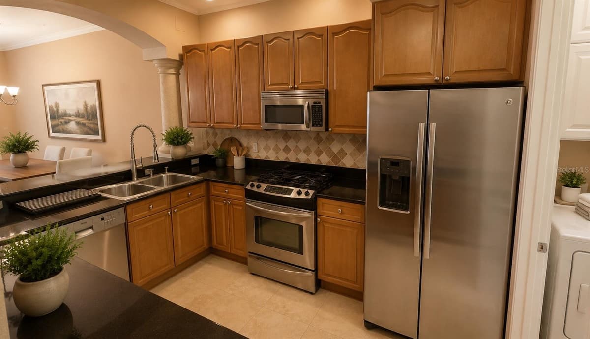 4907 BAYSHORE BOULEVARD — photo 10 of 29