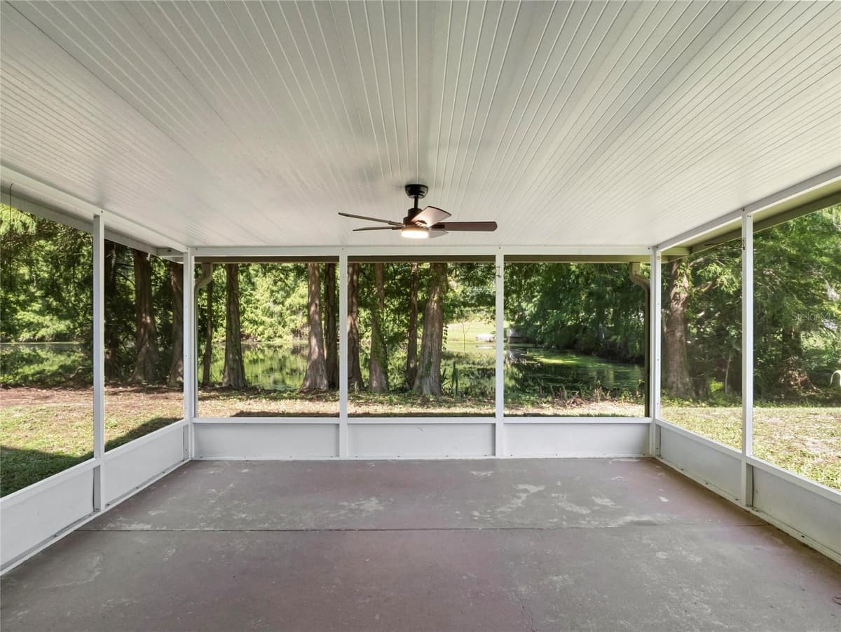 416 SAND PEBBLE COVE — photo 2 of 29