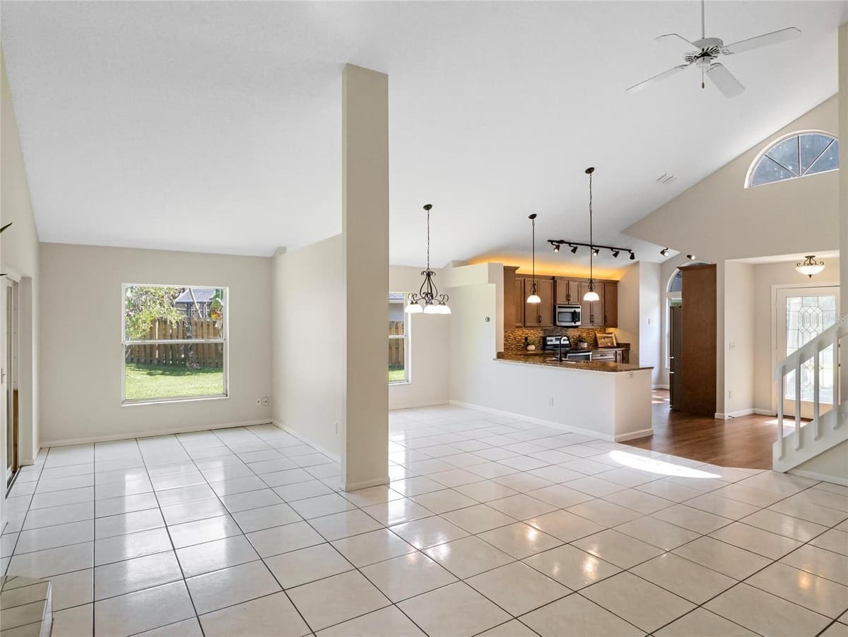 416 SAND PEBBLE COVE — photo 5 of 29