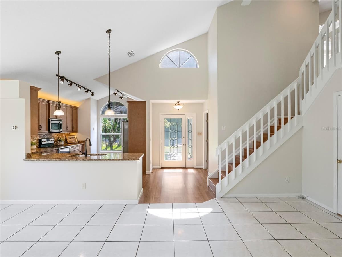 416 SAND PEBBLE COVE — photo 3 of 29