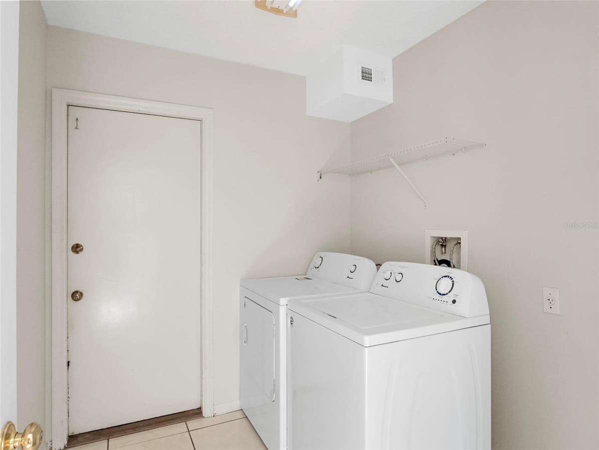 416 SAND PEBBLE COVE — photo 25 of 29