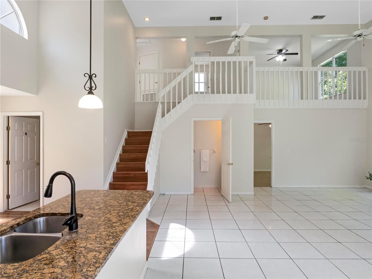 416 SAND PEBBLE COVE — photo 14 of 29