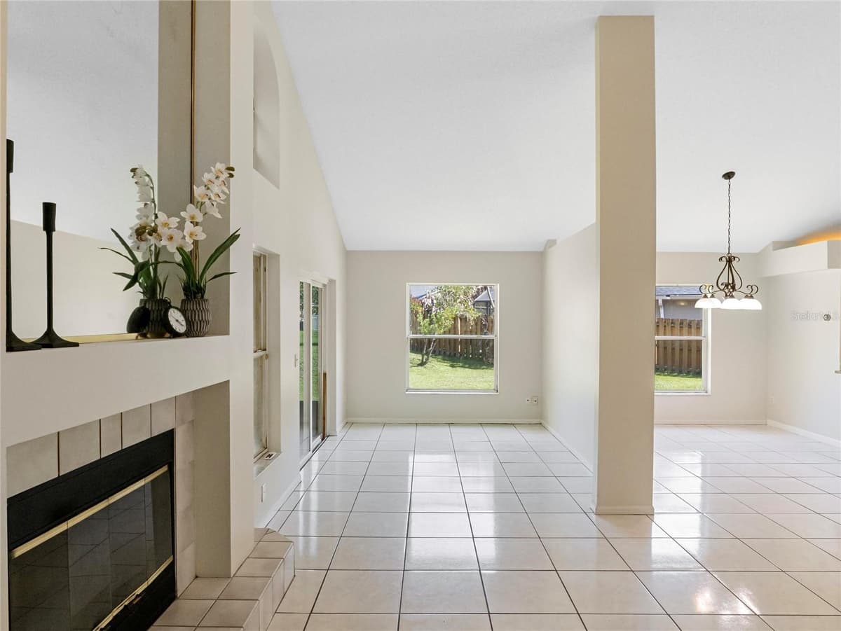 416 SAND PEBBLE COVE — photo 13 of 29