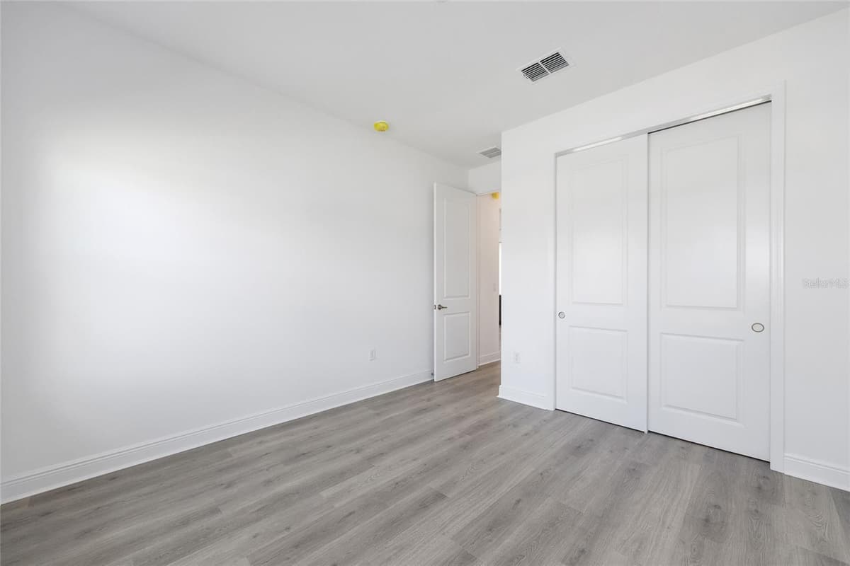 8512 101ST AVENUE — photo 29 of 38