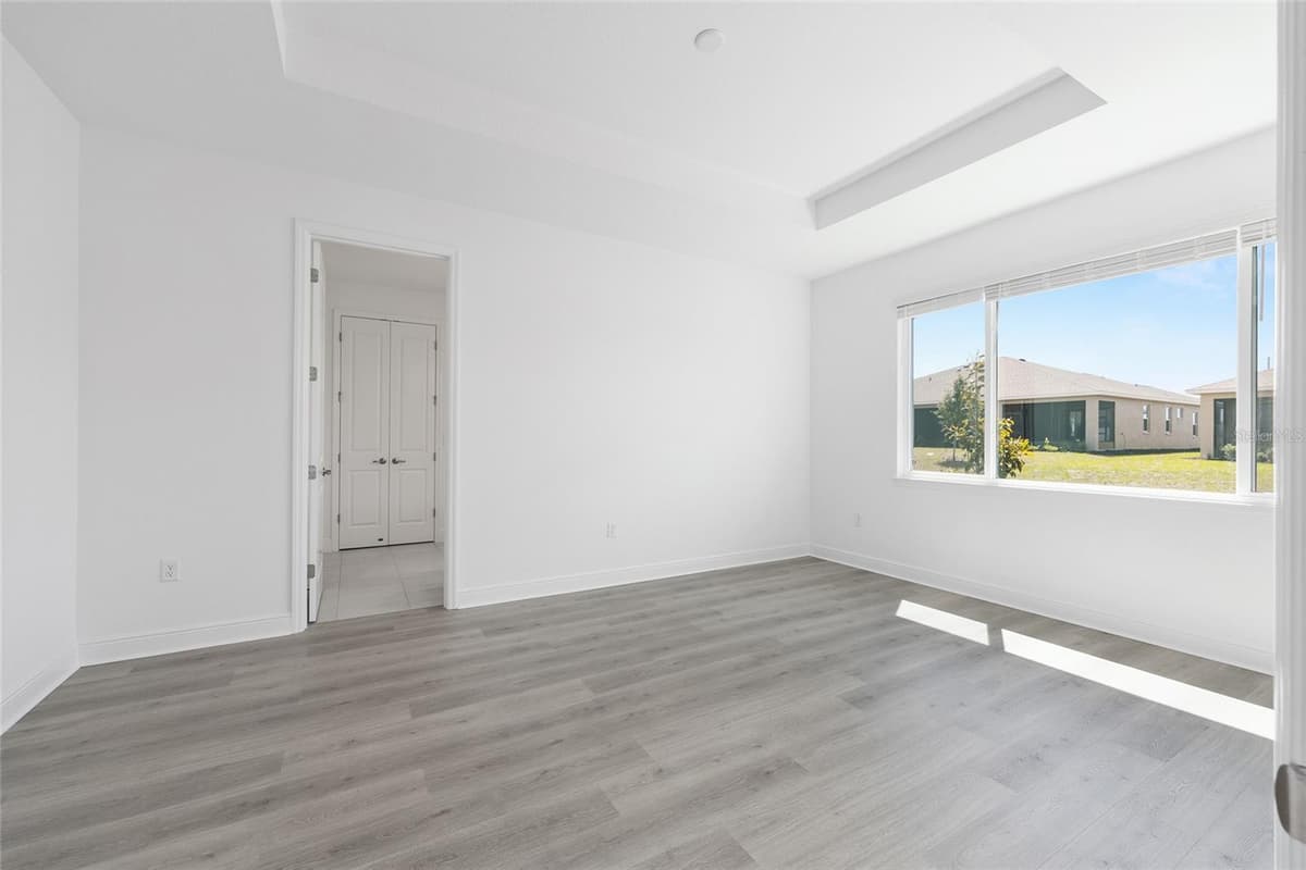 8512 101ST AVENUE — photo 18 of 38