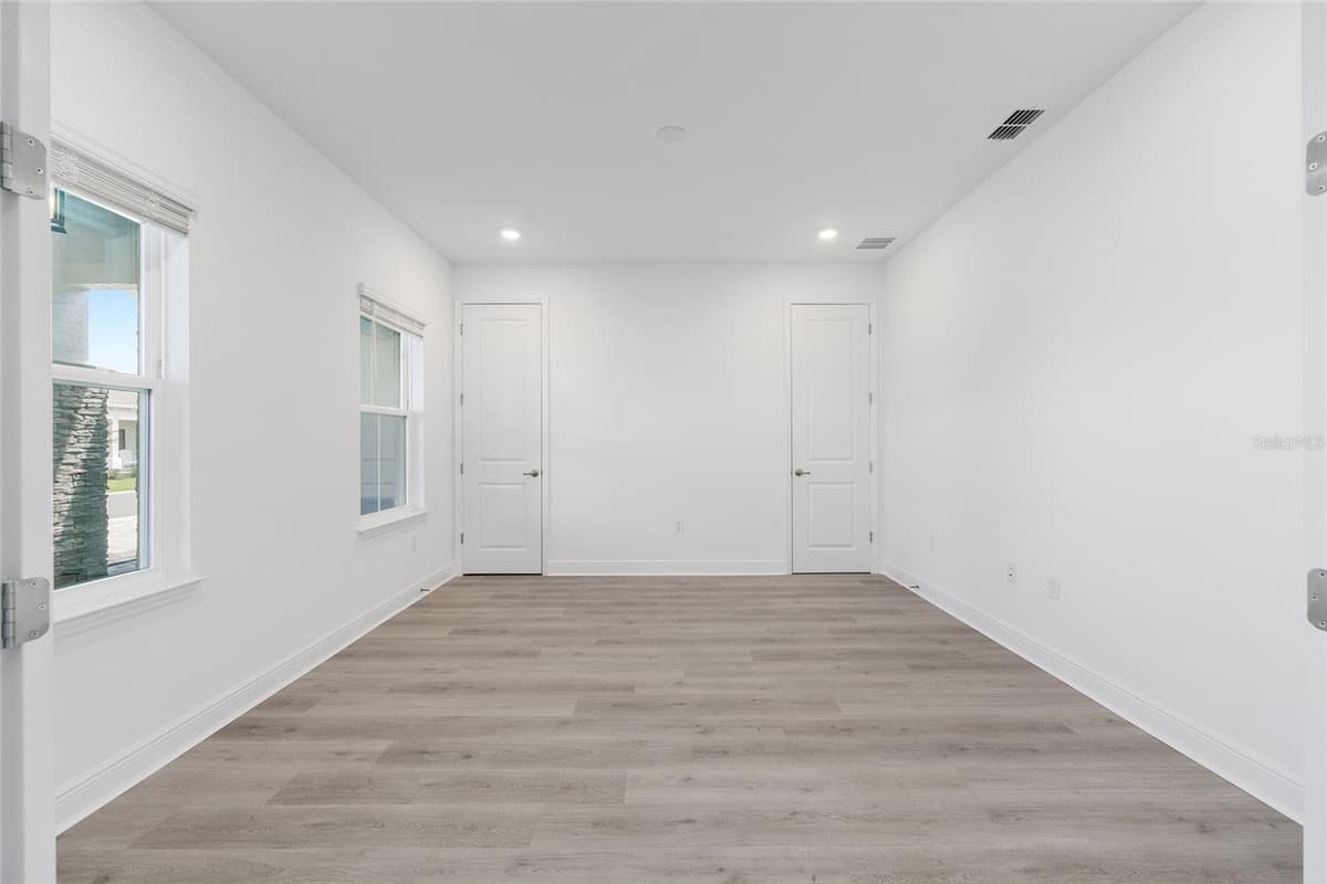 8512 101ST AVENUE — photo 31 of 38