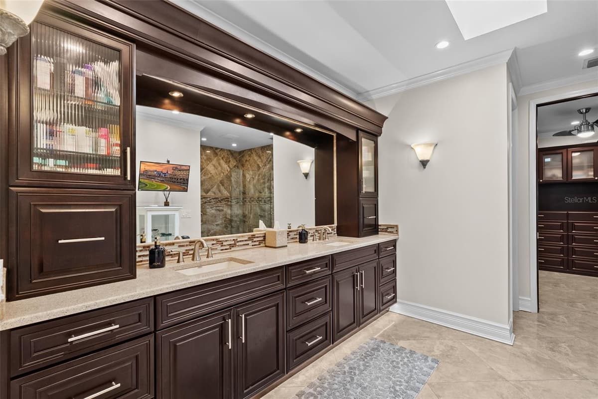 203 HOWARD DRIVE — photo 40 of 62