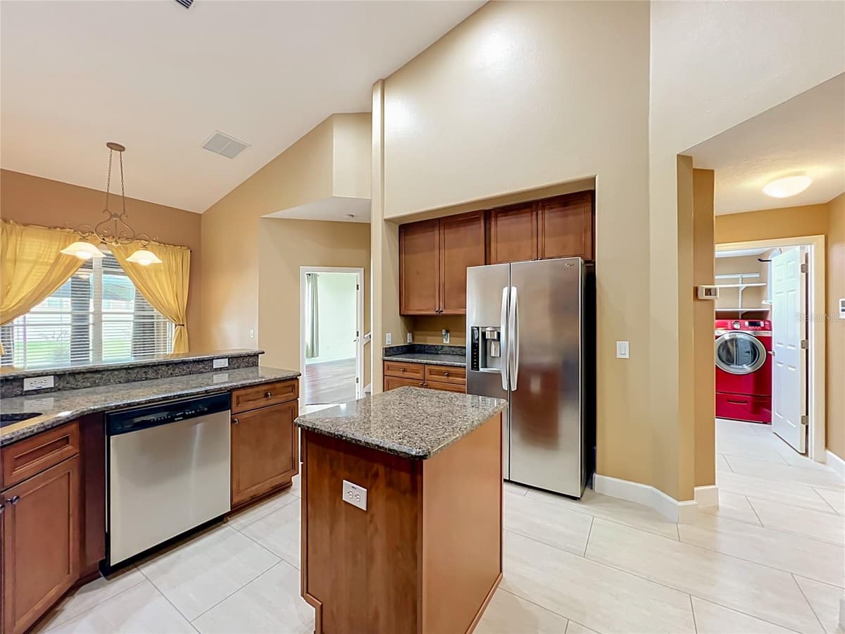 656 POSTRIO WAY — photo 36 of 86