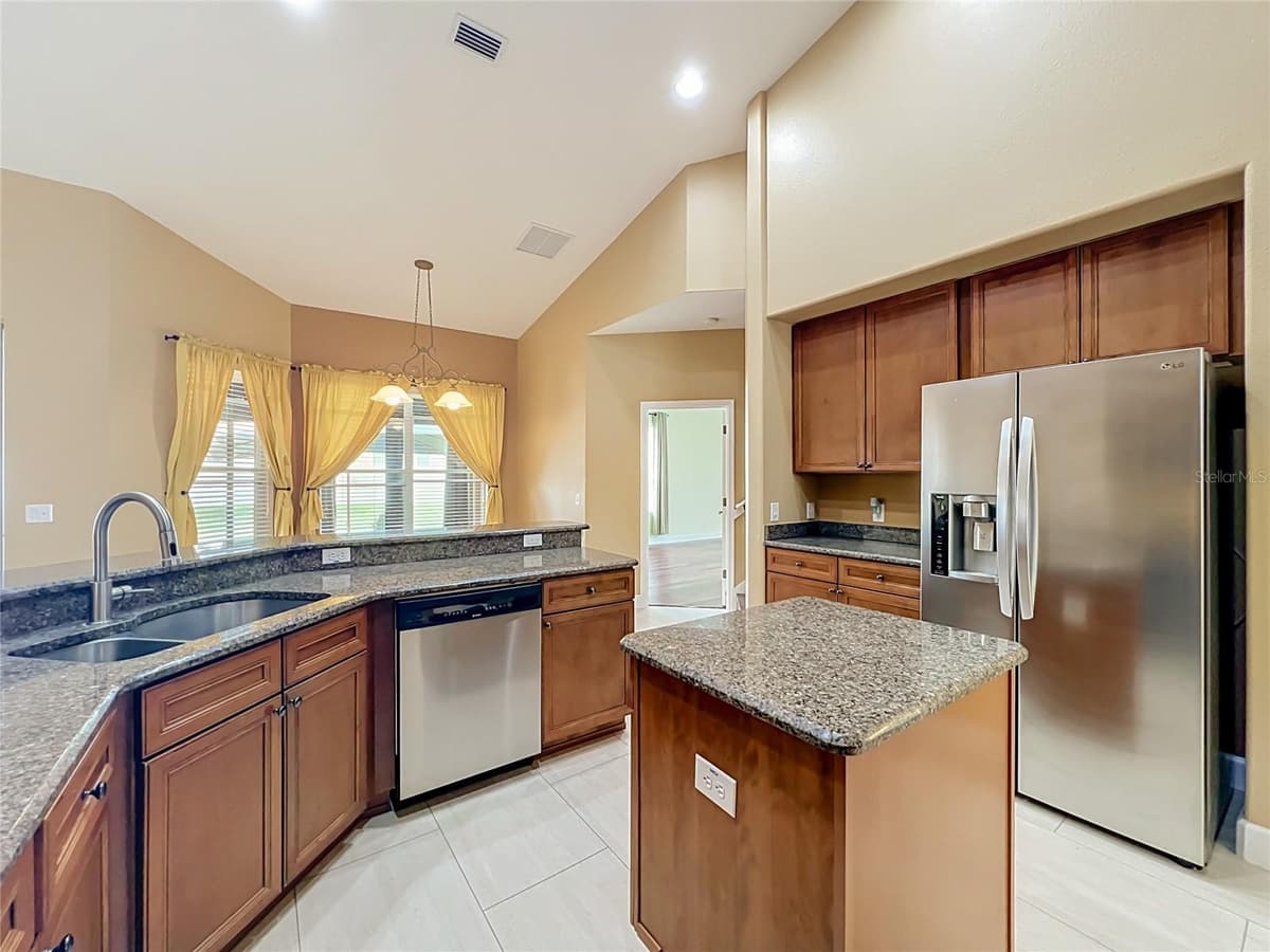 656 POSTRIO WAY — photo 34 of 86