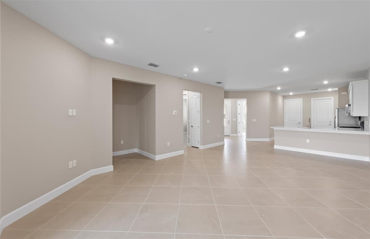 27108 CLAM SHELL COURT — photo 10 of 32