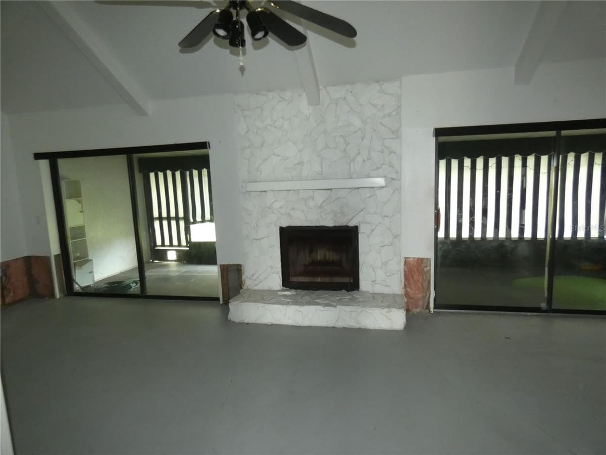 6730 BEACH BOULEVARD — photo 7 of 31
