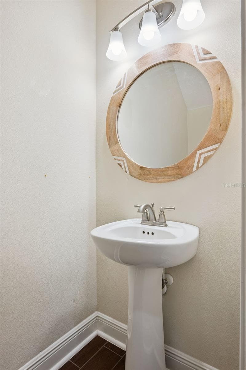 2806 KILGORE STREET — photo 35 of 42
