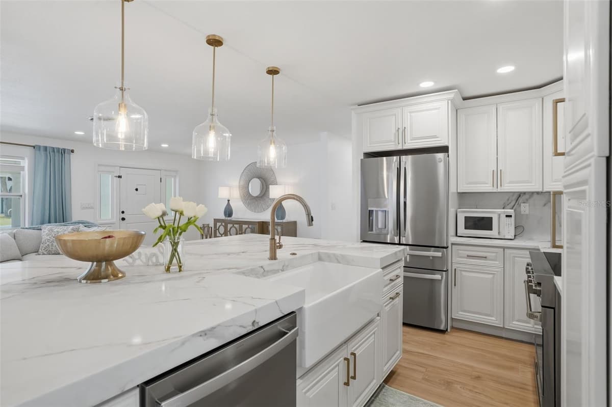 1819 MARYLAND AVENUE — photo 6 of 29
