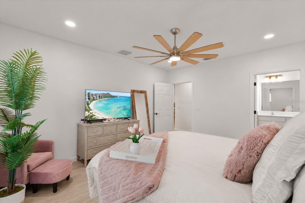 10032 LAST LIGHT GLEN — photo 18 of 45