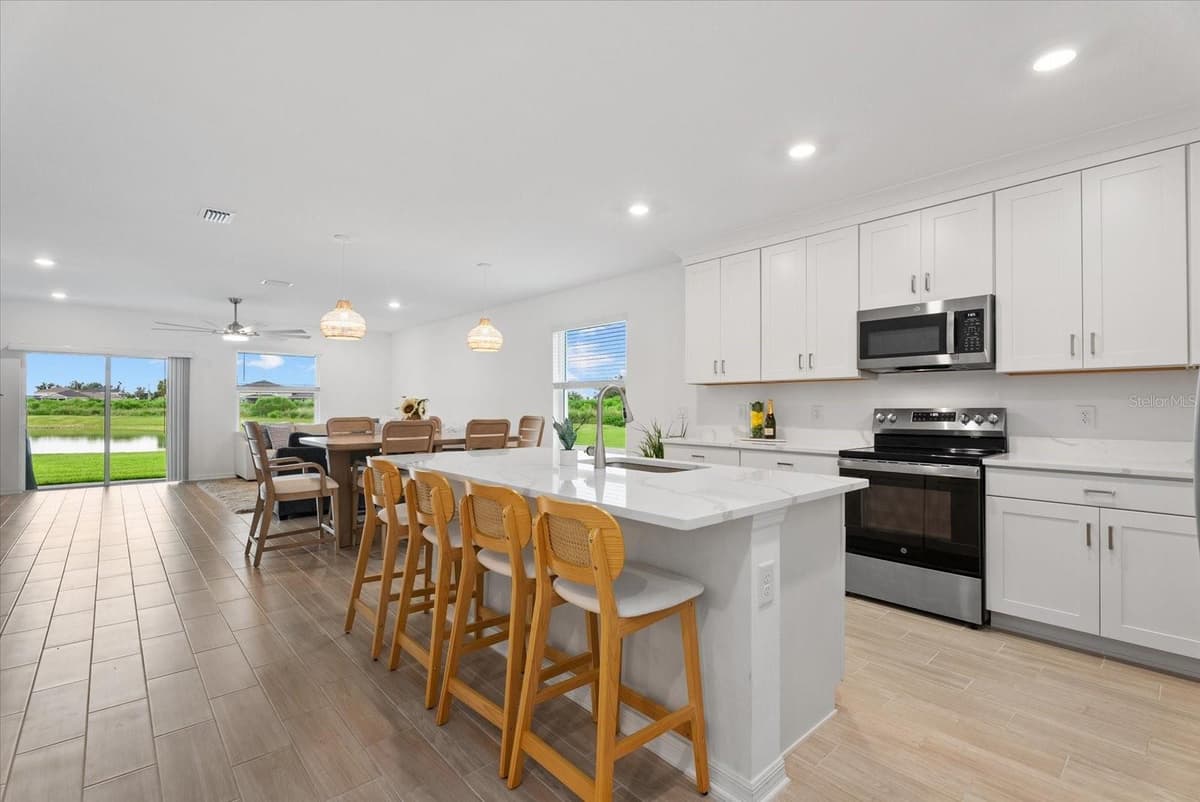 10032 LAST LIGHT GLEN — photo 4 of 45