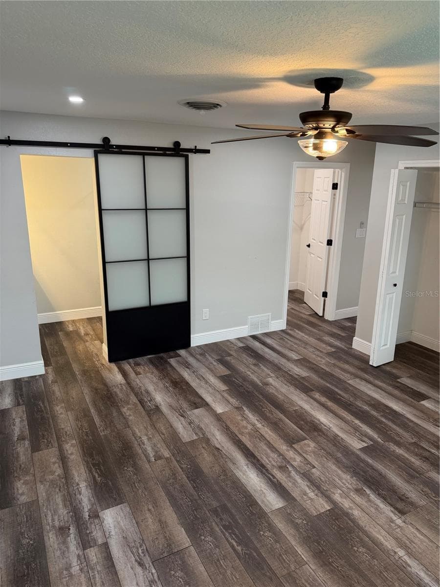 5024 MORTIER AVENUE — photo 30 of 57