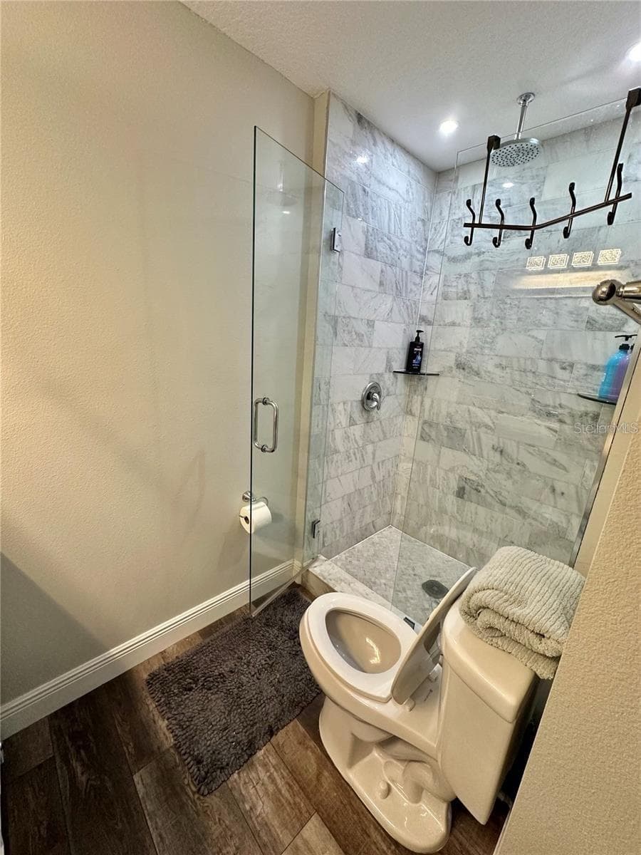 5024 MORTIER AVENUE — photo 29 of 57