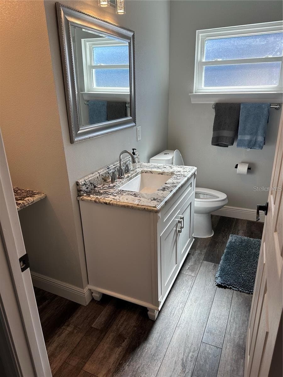 5024 MORTIER AVENUE — photo 16 of 57