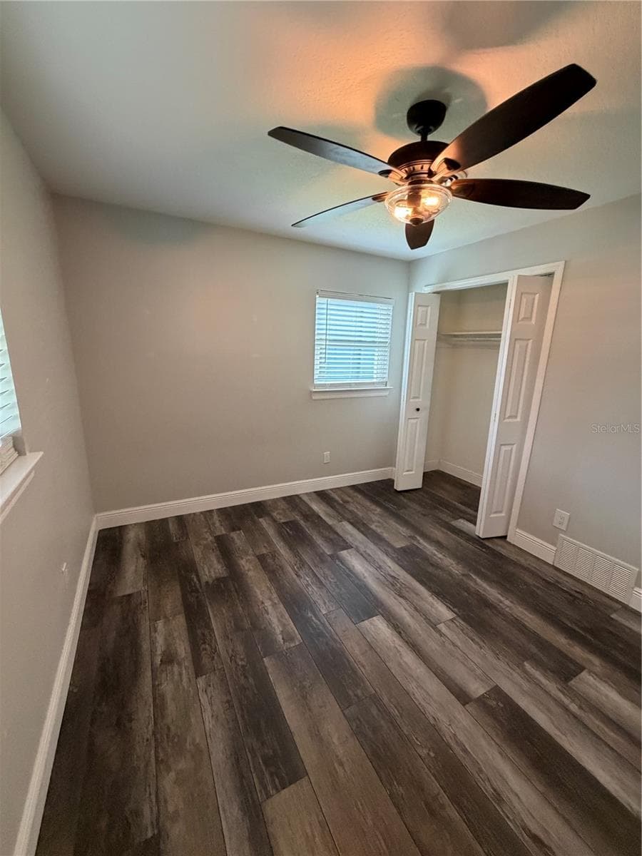 5024 MORTIER AVENUE — photo 18 of 57