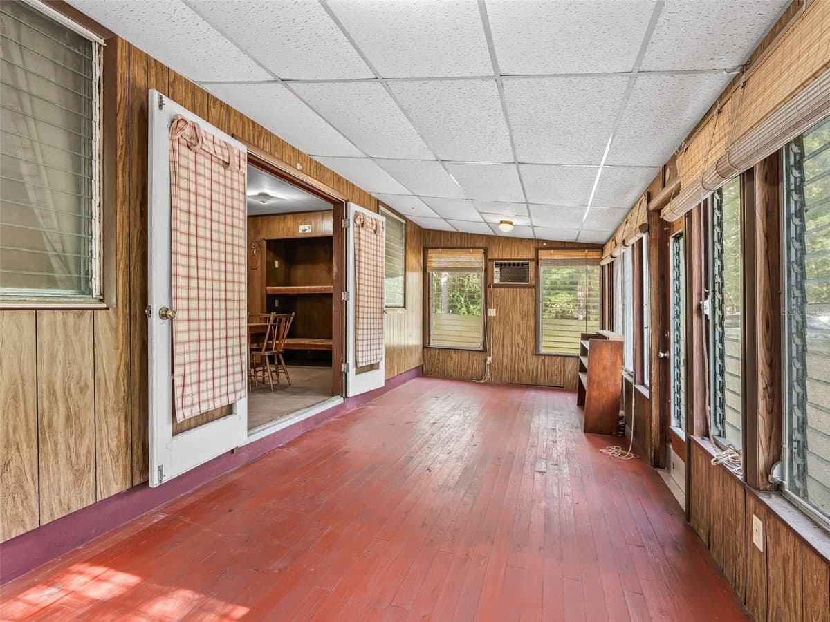 4935 SW 124TH LN — photo 4 of 36