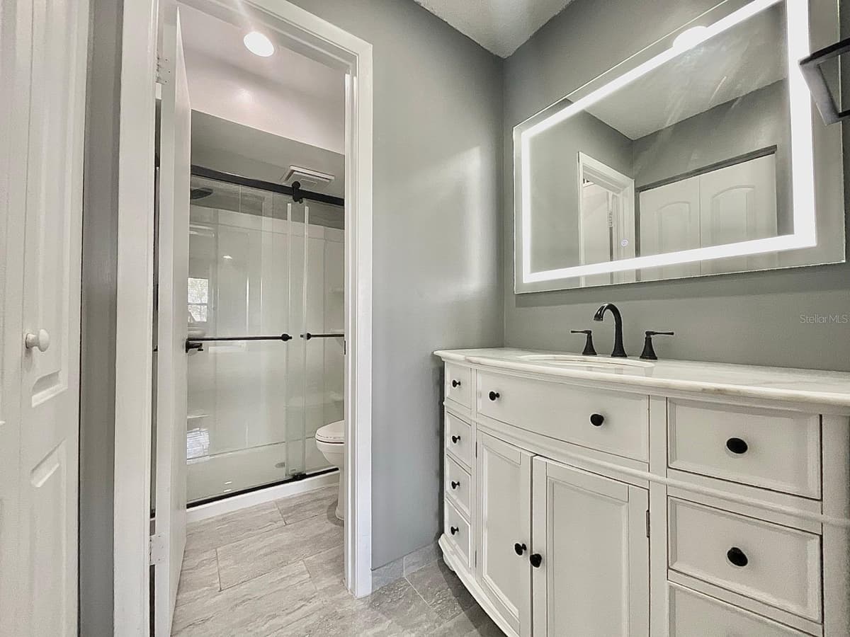 6062 WILLOWPOINTE CIRCLE — photo 8 of 20