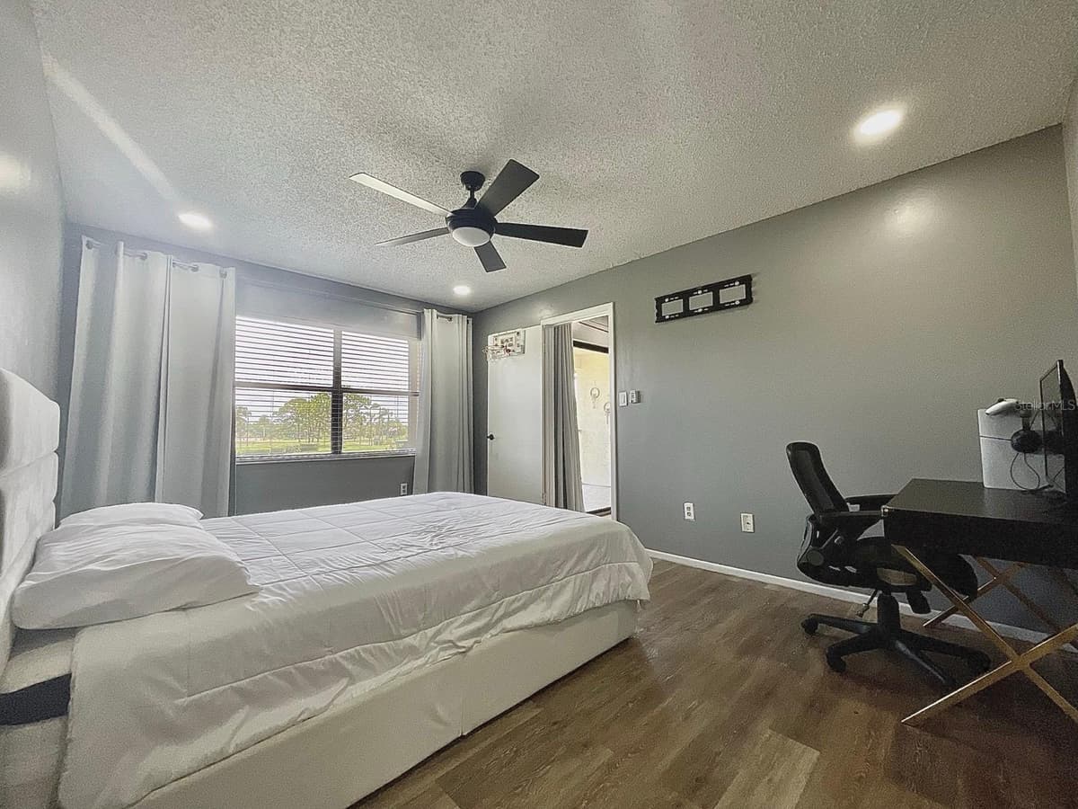 6062 WILLOWPOINTE CIRCLE — photo 10 of 20