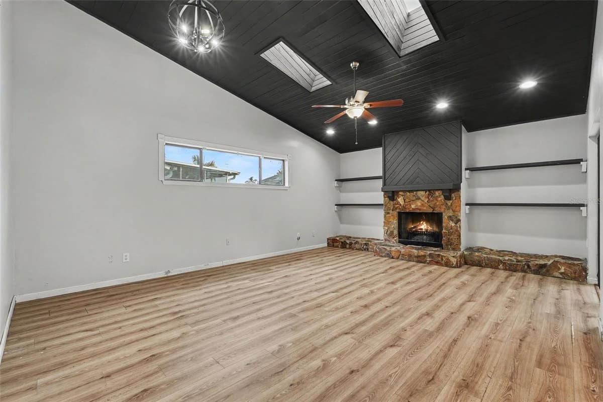 10906 AUTUMN OAK PLACE — photo 6 of 37