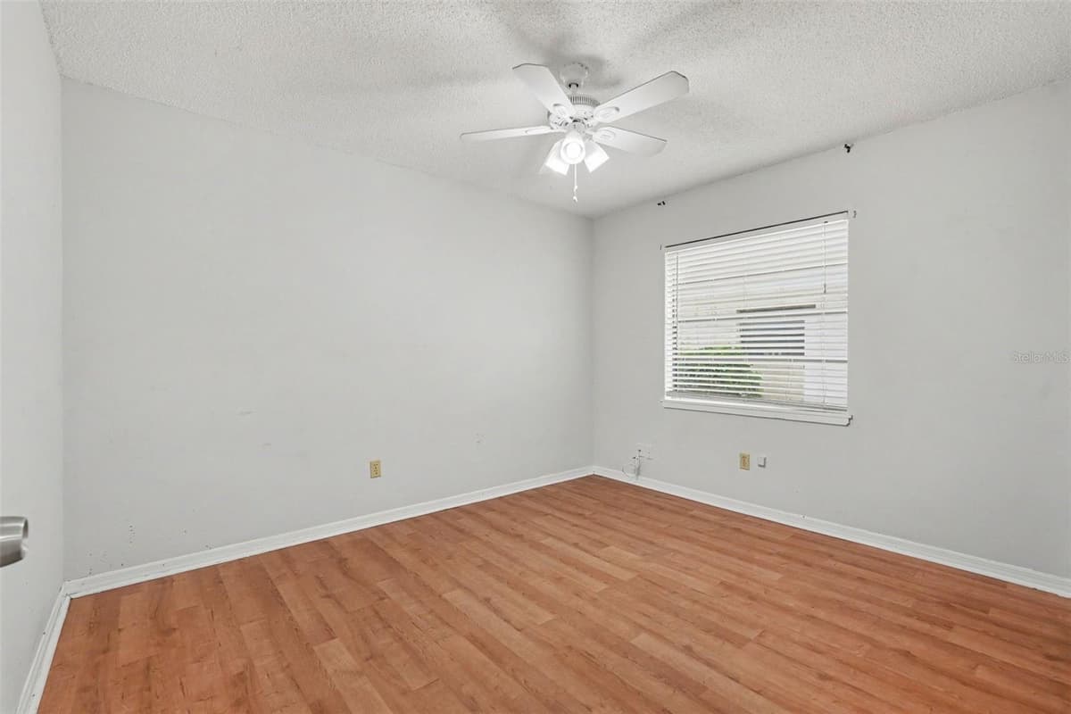 10906 AUTUMN OAK PLACE — photo 25 of 37